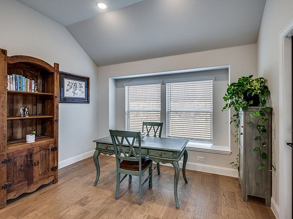 4th image of 3004 Emerald Trace Dr