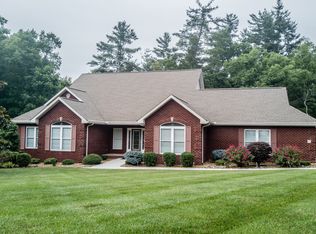 46 Rocky Ln, Crossville, TN 38571