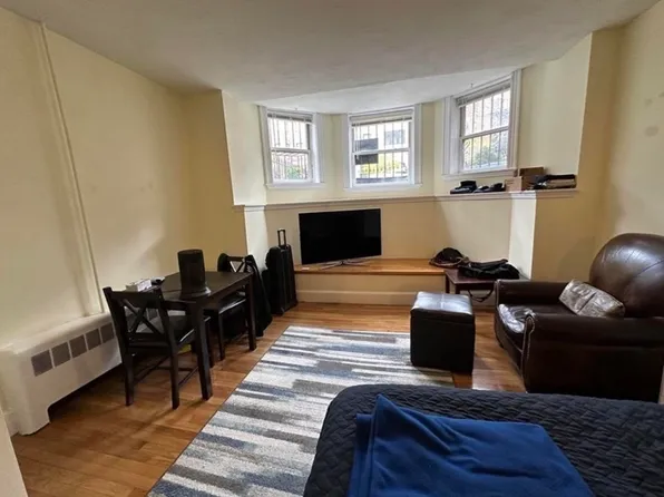 300 Marlborough St APT 1, Boston, MA 02116