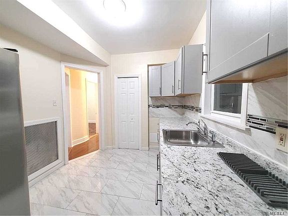 3rd image of 446 Beach Ave Floor 2