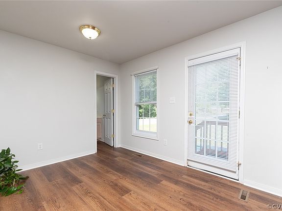 5th image of 2918 Greenway Ave