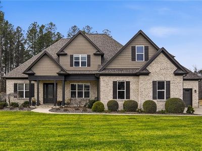 114 Old Heritage Dr, Winston Salem, NC, 27107