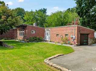 3 Marshall Lane, Ansonia, CT 06401