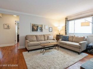 1435 W Belle Plaine Ave APT 3F, Chicago, IL 60613