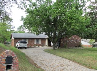 116 Katherine Dr, Vicksburg, MS 39180