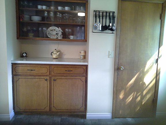 hutch/pantry