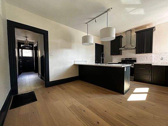 Kitchen showing front Hall