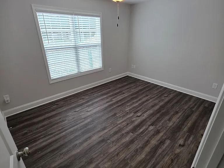 318 Fox St — Photo 13