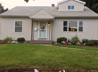 116 Clover Rd, Syracuse, NY 13219