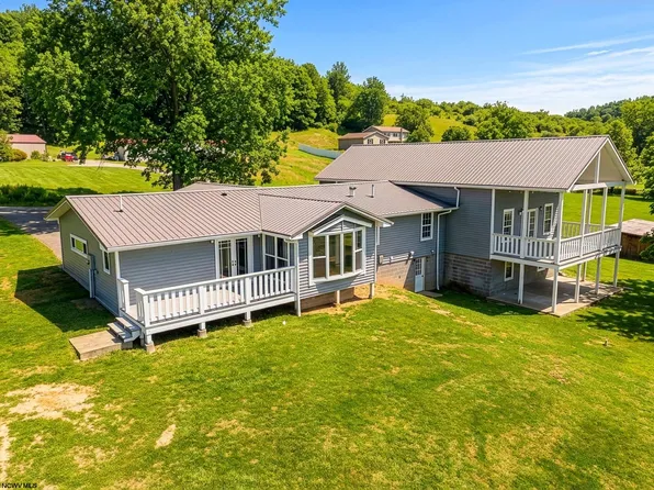 486 Saint Francis Way, Bridgeport, WV 26330