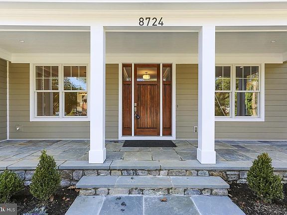3rd image of 8724 Bradmoor Dr