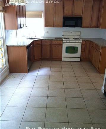 4th image of 12335 Cliveden St