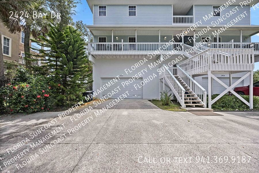 1st image of 2424 Bay Dr
