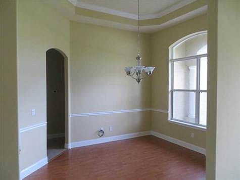 4th image of 158 Birchwood Dr