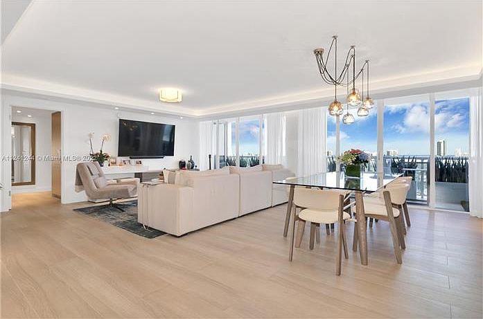 1st image of 1900 Sunset Harbour Dr Suite 1805
