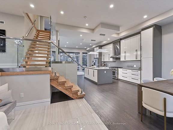 5th image of 18 Ferris Rd