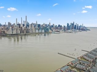 7004 Boulevard East #15M-15M-15M, West New York, NJ 07093