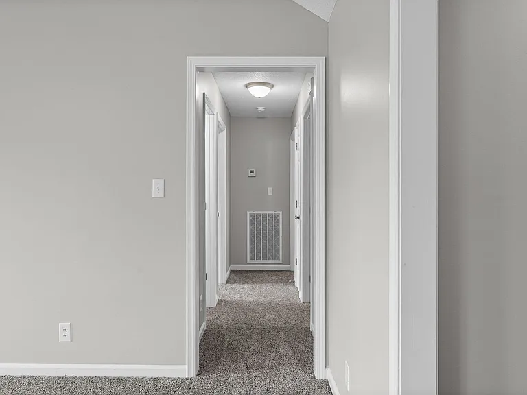 202 Tuscon Ct — Photo 14