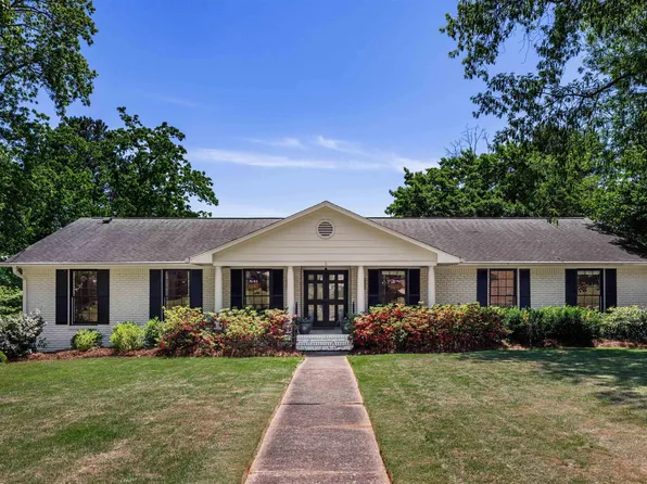 3871 Spring Valley Rd, Birmingham, AL 35223