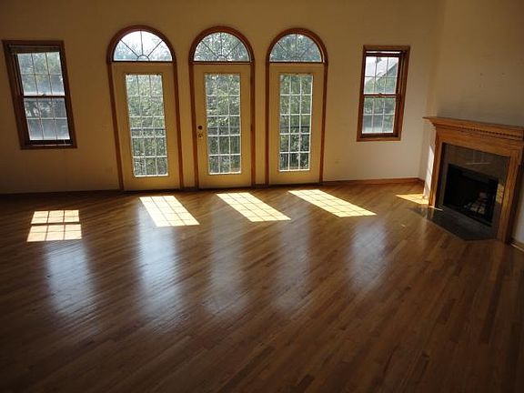 3rd image of 2533 N Southport Ave APT 3