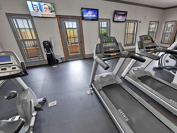 2nd image of 12601 Galleria Cir #1432