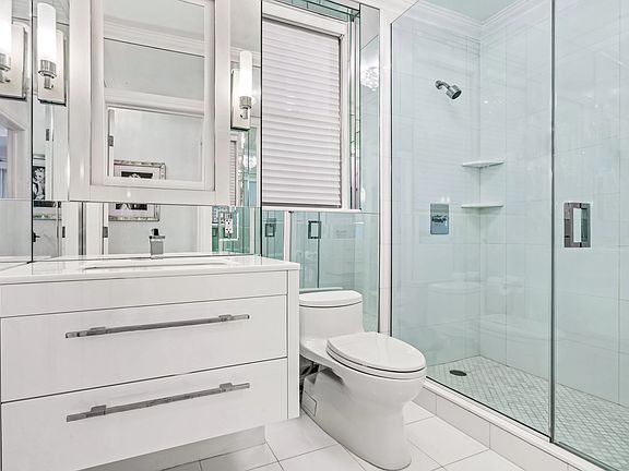 5th image of 325 E 57th St APT 6B