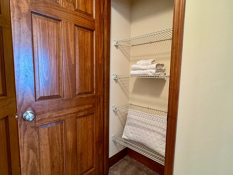 Eagle View Luxury Apartments — Photo 92