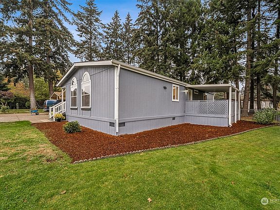 3rd image of 413 166th Street E #116