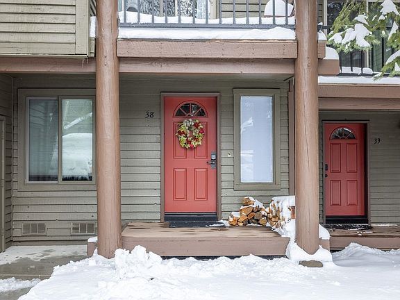 2nd image of 384 Joaquin Rd #38