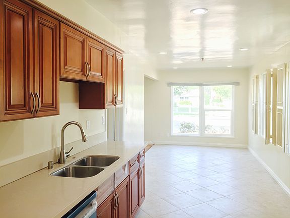 5th image of 3497 McLaughlin Ave