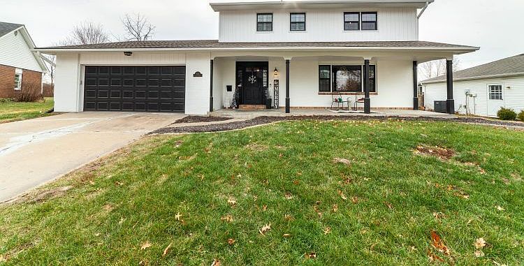 1st image of 620 Laurel Dr