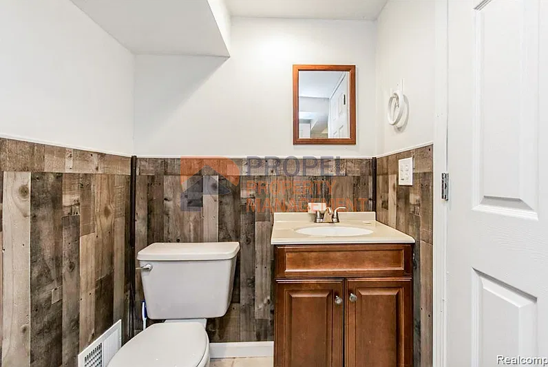 3 bed, 2.0 bath, 1580 sqft, $1,850 — Photo 3