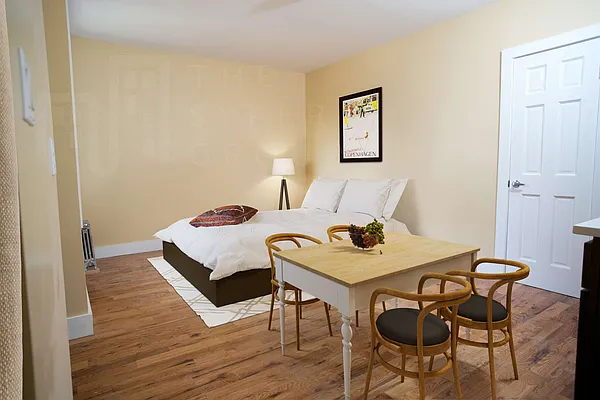 Rented by The Syper Group | media 7