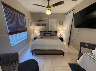 901 SE 14th St #E, Fort Lauderdale, FL 33316