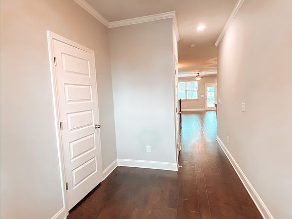 3rd image of 2628 Wellesley Square Dr