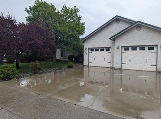 2829 Aspen Glow Ln, Redding, CA 96001