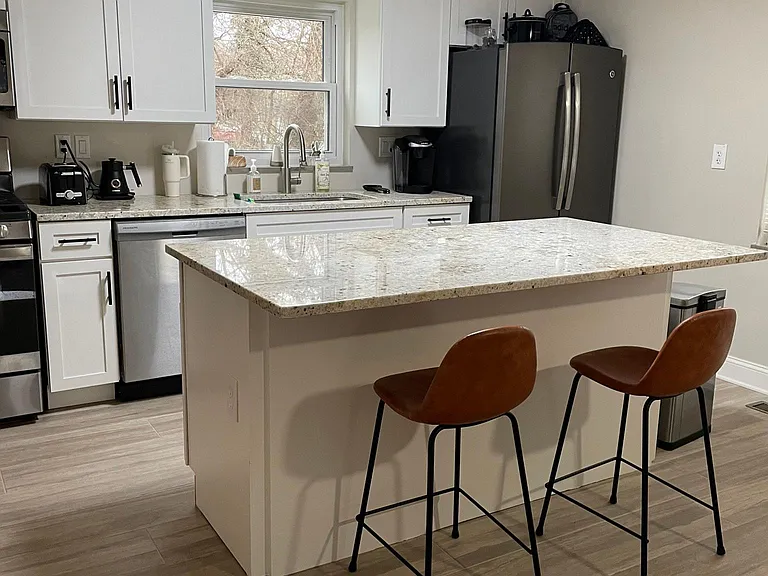 110 Glazier Ave #1 — Photo 11