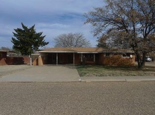 750 S 17th St, Slaton, TX 79364