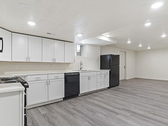5th image of 2928 Grant Ave #B
