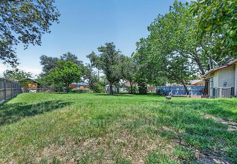 2861 Mark Twain Dr — Photo 8