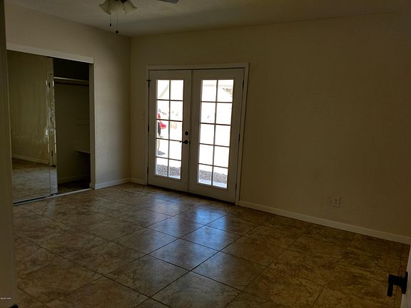 3rd image of 661 Rolling Hills Dr #B