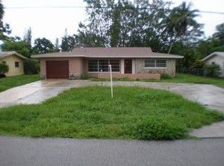 2140 42nd St SW, Naples, FL 34116
