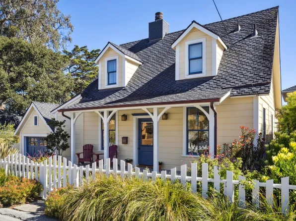 207 Wood St, Pacific Grove, CA 93950