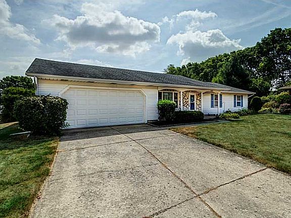 3rd image of 1005 Pembury Pl