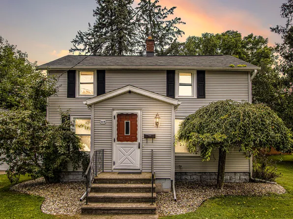 115 W Vine St, Vicksburg, MI 49097