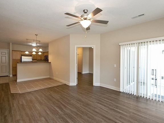 5th image of 600 Grandview Ct #603