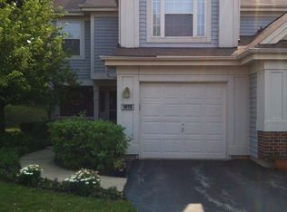 1073 Talbots Ln #1081, Elk Grove Village, IL 60007