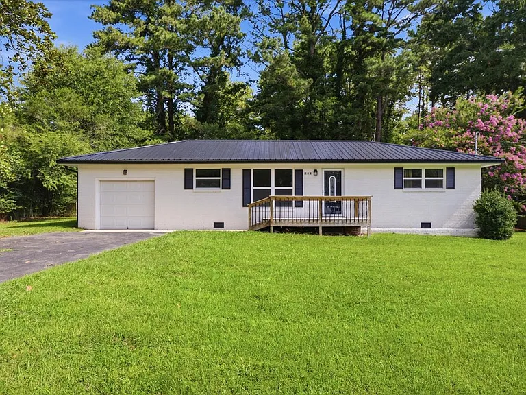 241 Hiawatha Cir — Photo 16
