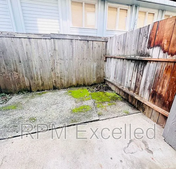 634 M St NE #4 — Photo 15