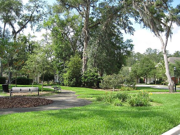 Lilly park directly across